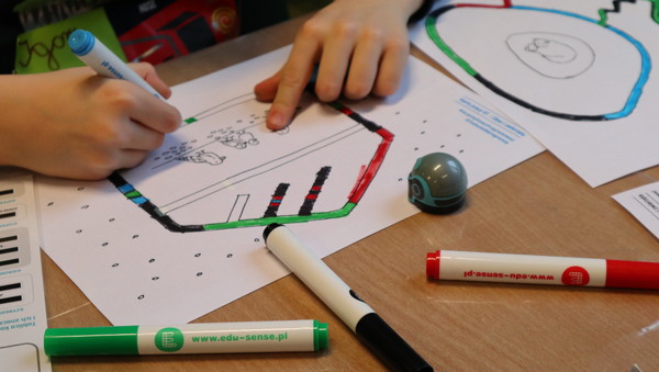 Ferie - BIBLIOTEKA NA WESOŁO - Przyroda zimą...